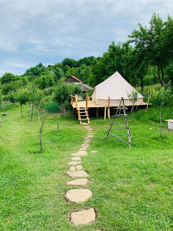 Hotel The Story Garden Corbi Exterior foto